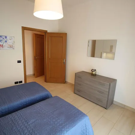 Colombo Apartman *